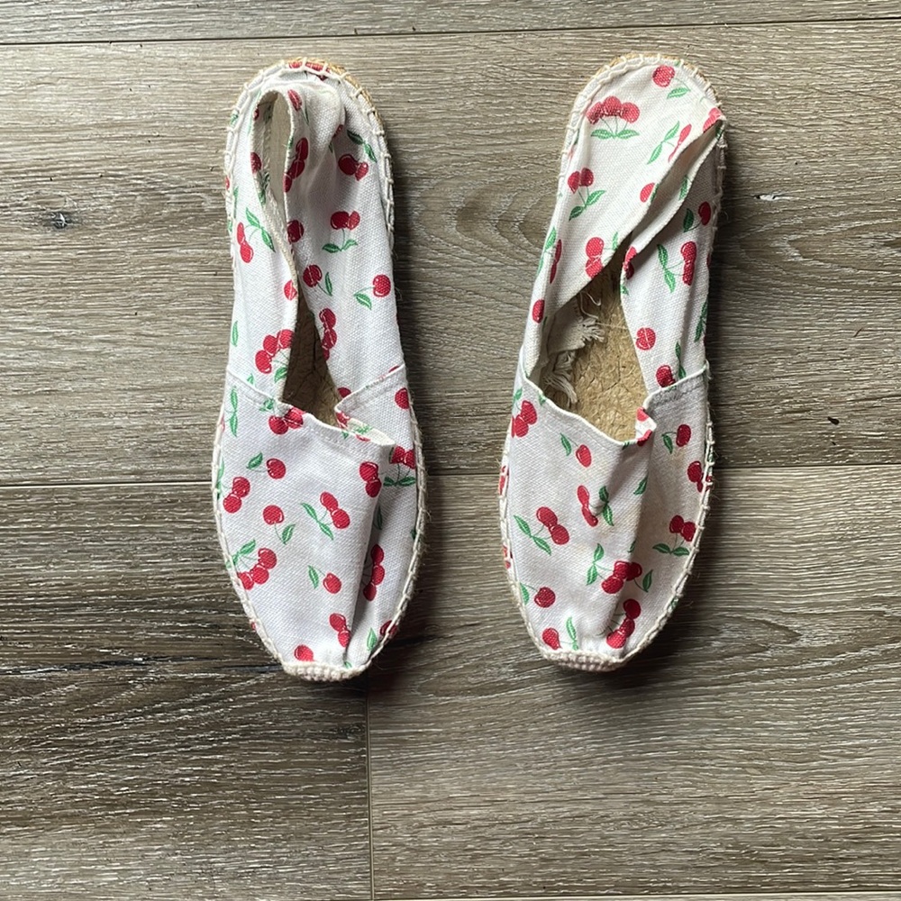 Made in Spain 6.5 cherry rope soled